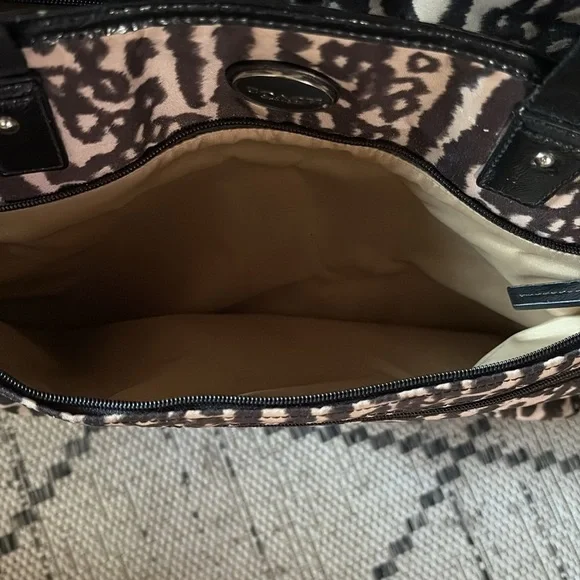 Gently Loved Coach Large Getaway Ocelot Print Nylon Diaper /Weekender Tote Bag - Picture 3 of 12